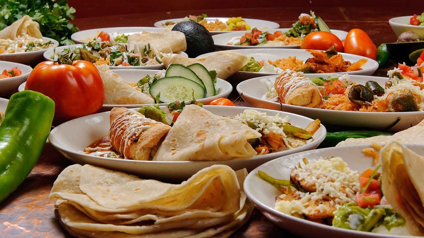 Make A Long Lasting Impression on Your Guests by Hiring The Right Catering Services