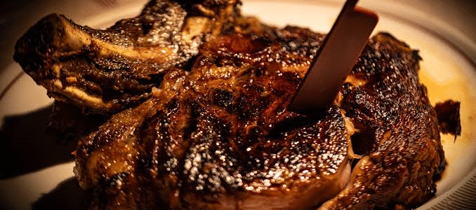 Why Steak Restaurants Appeal to Every Generation of Food Lovers